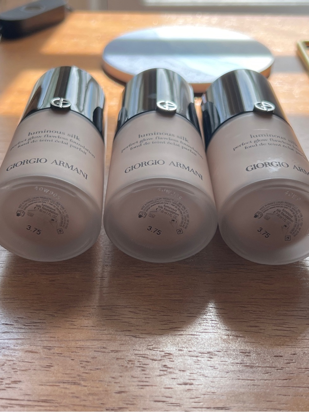 Giorgio Armani Luminous Silk Perfect Glow Flawless Foundation 3.75 Bundle of 3 - Picture 2 of 2